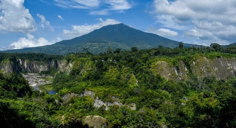 Ngarai Sianok, Destinasi Wisata Favorit di Sumatera Barat