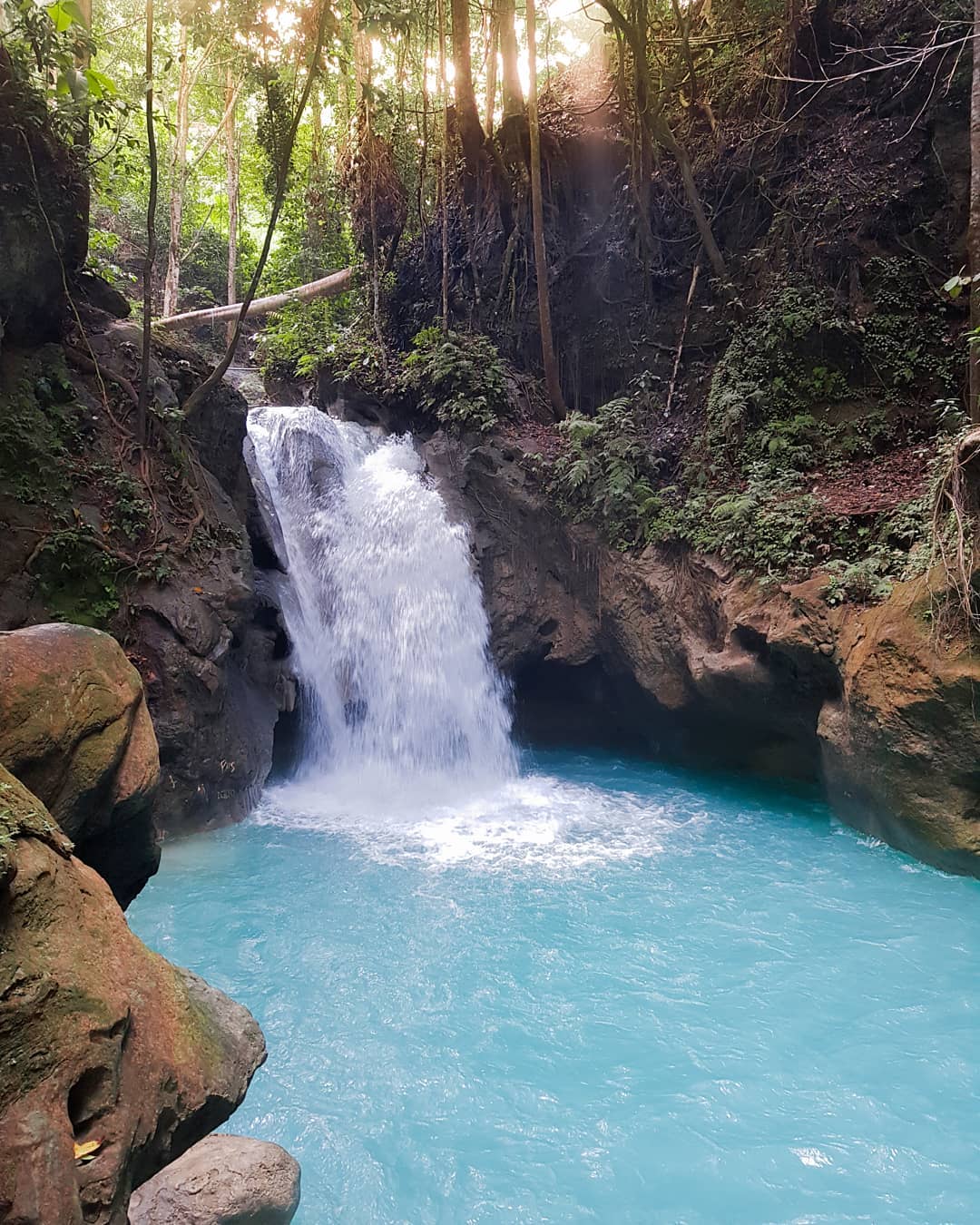 10 Destinasi Wisata Cantik Di Banggai