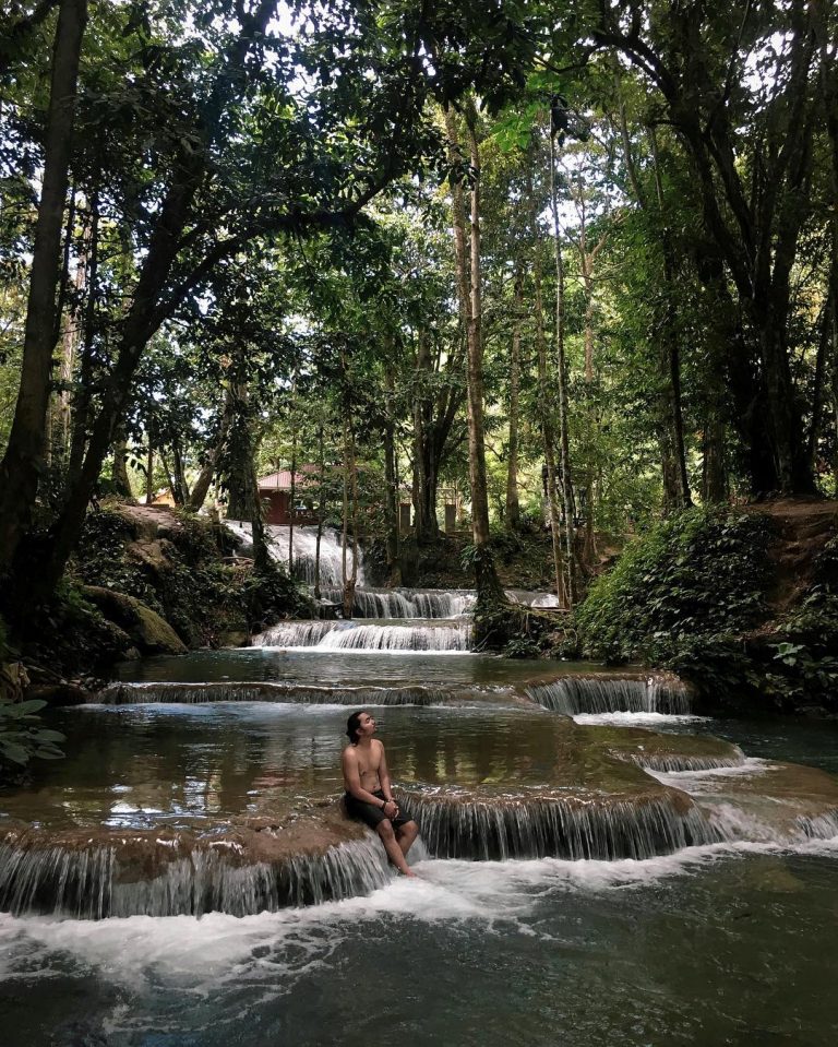 10 Destinasi Wisata Cantik di Banggai, Rugi Kalau Gak ke Sana