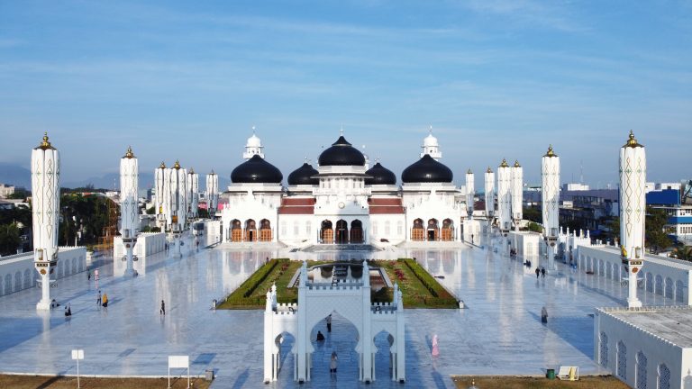 Kemegahan Masjid Baiturrahman Aceh