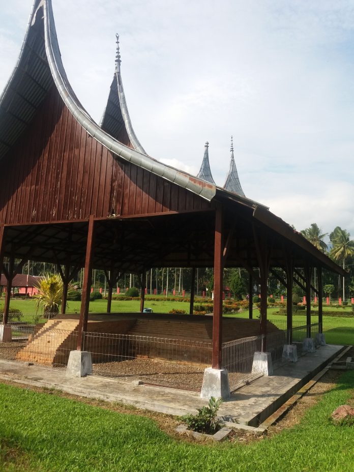 Destinasi Wisata Prasejarah Candi Tanjung Medan - Destinasi Travel