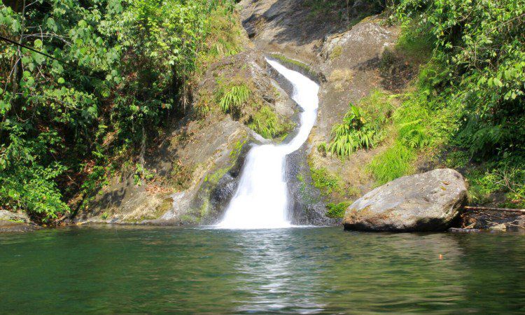 Sungai Batu Rigis, aliran air nan jernih - Destinasi Travel Indonesia