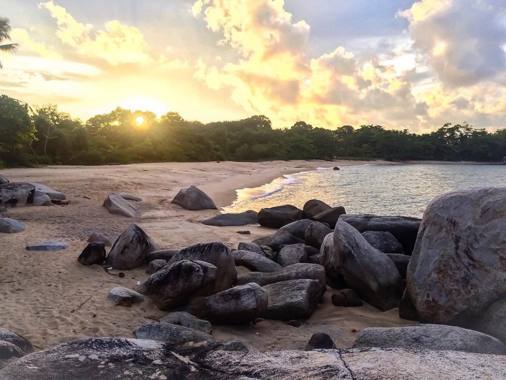 Pantai Teluk Uber, Destinasi Wisata Unggulan Bangka Belitung