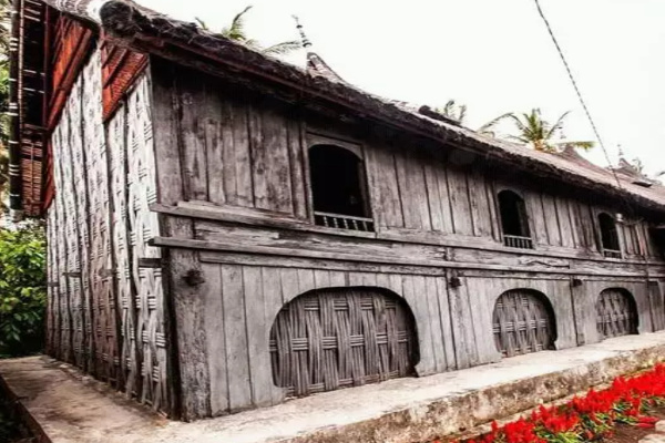 Rumah Gadang Kampai Nan Panjang Satu – Satunya Rumah Tradisional Paling Kokoh Di Indonesia Dengan Umur 3 Abad