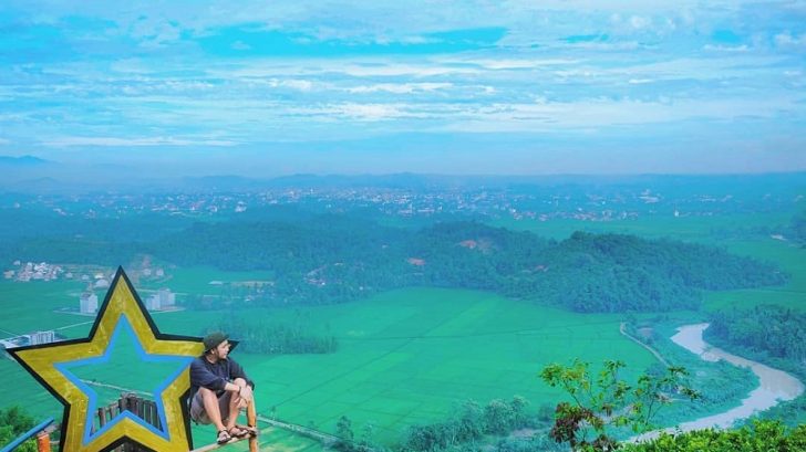 Bukit PJR, Indah Menawan Diantara Pematang Sawah yang Menjadi Andalan