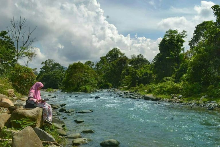 Menikmati Kedamaian Krueng Lampoh Lada di Pidie Jaya