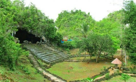Review Situs Purbakala Suku Muna Gua Liang Kobori Sulawesi Tenggara
