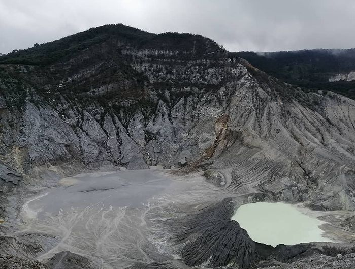 Puncak Gunung Tangkuban Perahu Homecare24