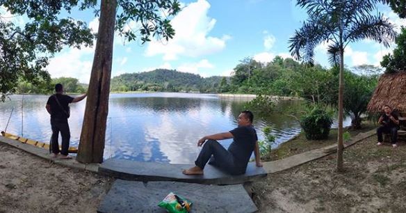Danau Sebedang, Wilayah Kalimantan yang Berkilau Hijau