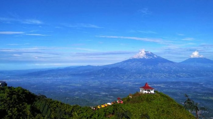 Menikmati Pesona Jawa Tengah Dari Puncak Gunung Andong Via Sawit