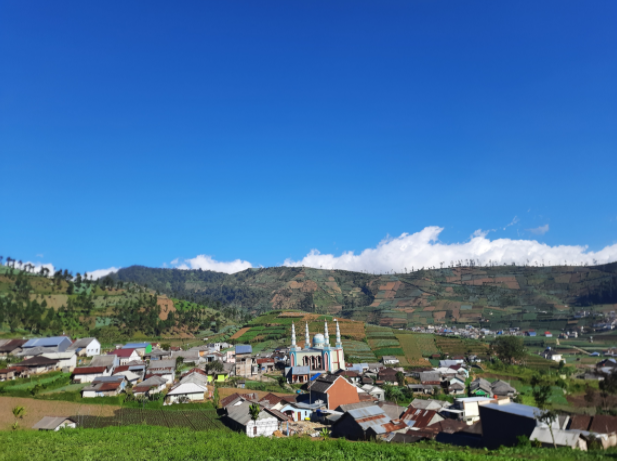 Menikmati Keindahan Jawa Tengah Dari Puncak Gunung Slamet Via Kaliwadas Baru