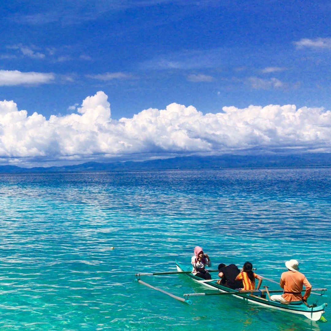  Pantai  Liang  yang Bikin Mabuk Kepayang di Maluku 