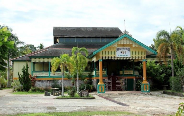 Keraton Suryanegara, Saksi Bisu Sejarah Kerajaan Sanggau Di Perbatasan Negara