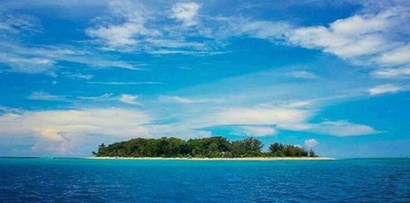 Pulau Bongkil, Pulau Tak Bertuan yang Punya Surga Wisata Menawan