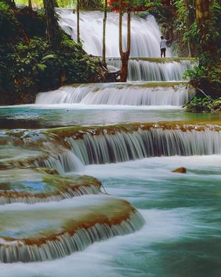 Bersantai Sejenak di Tengah Kesejukan Air Terjun Salodik Banggai