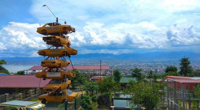 Wisata Sate Mobil  yang Unik di  Tengah Kota Palu  