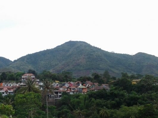 Melihat Sumedang Dari Puncak Gunung Geulis Destinasi Melihat Sumedang Dari Puncak Gunung Geulis Destinasi