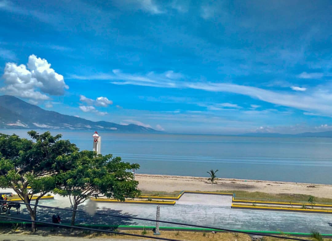 Pantai Talise - Palu Tetap Memikat Wisatawan Pasca Bencana Alam Dahsyat