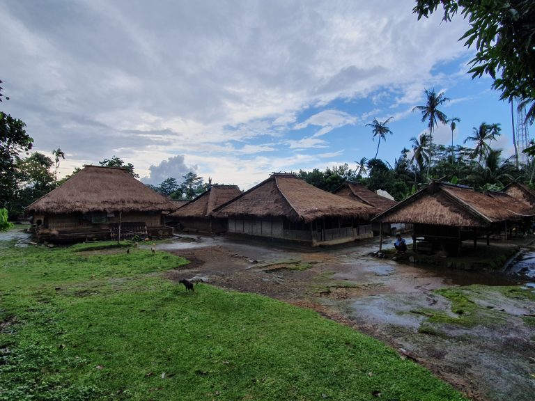 Desa Wisata Senaru Keindahan Sempurna di Lereng Rinjani