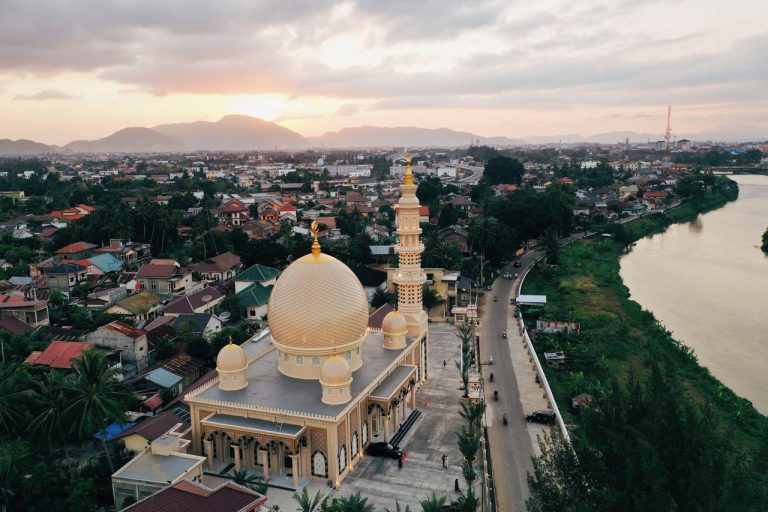 Masjid Harun Keuchik Leumik Ikon Religi Baru Aceh