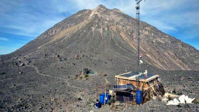 Melihat Pesona Jawa Tengah Dari Puncak Gunung Merapi