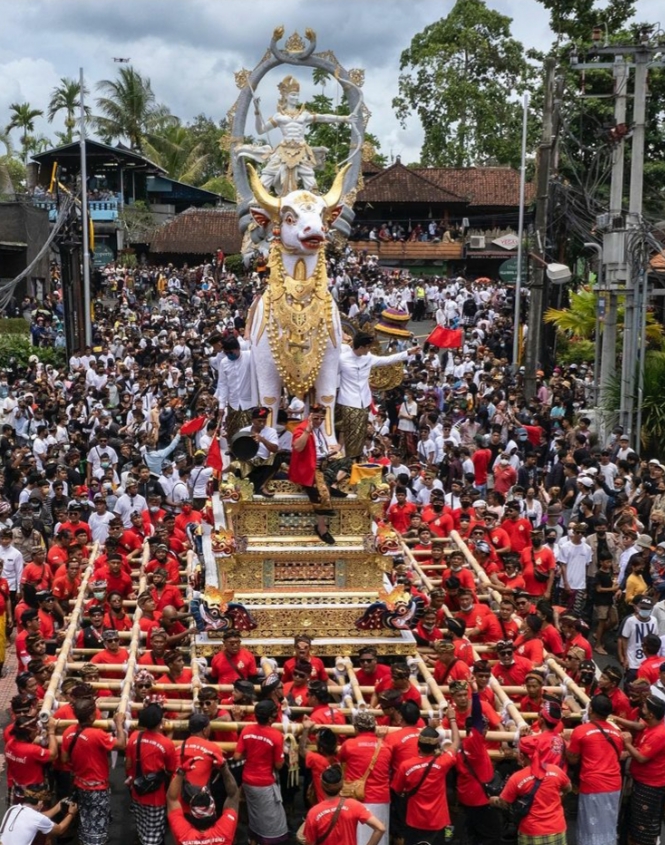 Menengok Prosesi Upacara Ngaben – Kremasi Jenazah Budaya Bali