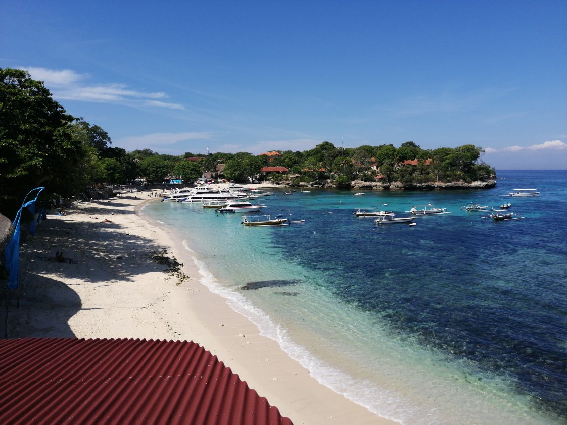 Mushroom Beach, Hidden Gems di Nusa Lembongan Yang Mempesona! Hibur.id