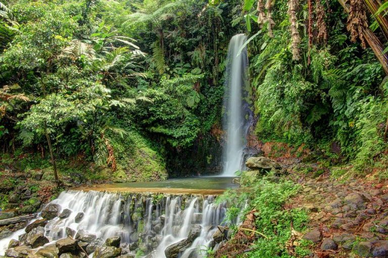 Sensasi Berkemah Di Curug Ngumpet, Surga Yang Tersembunyi