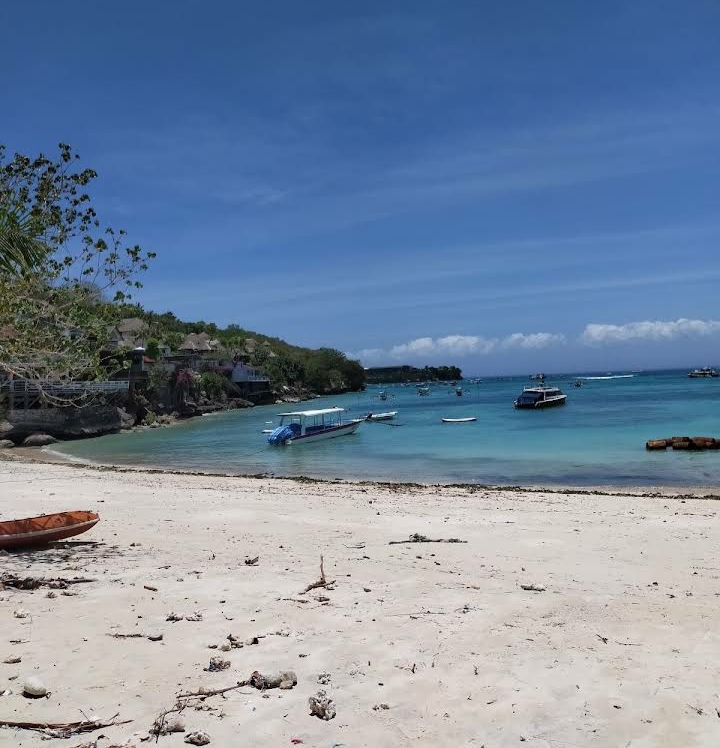 Pantai Jungut Batu – Tempat Terbaik Melihat Sunset di Nusa Lembongan