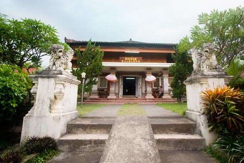 Mengisi Liburan Sambil Melihat Koleksi Peninggalan Sejarah di Museum Buleleng