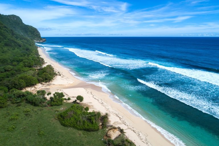 Pantai Nyang Nyang – Pantai Tersembunyi Di Bali Dengan Keindahan Luar Biasa