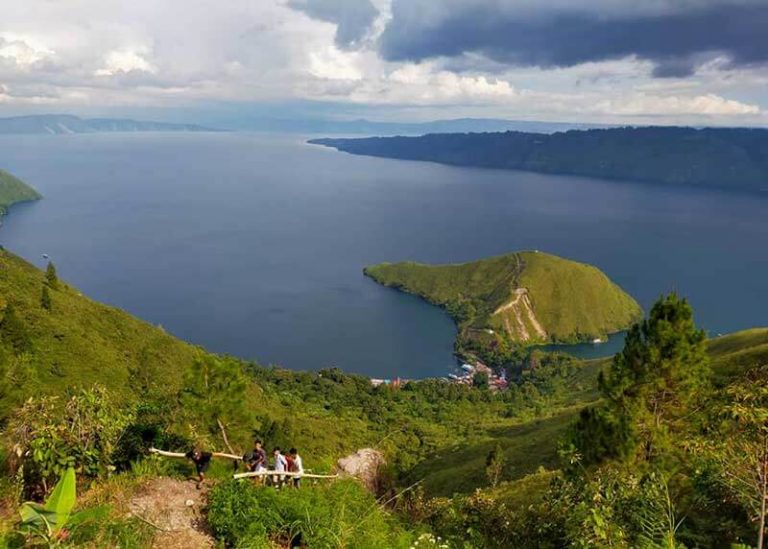 Danau Toba – Pulau Sirukkungon