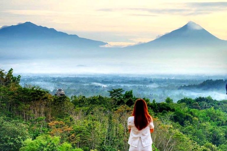 Punthuk Setumbu – Lokasi Wisata Untuk Menikmati Kemegahan Candi Borobudur Dari Ketinggian