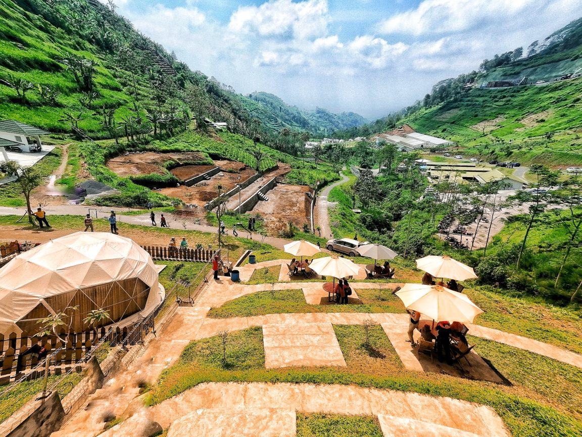 Lembah Indah Malang - Lokasi Berkemah Dengan Keindahan Lembah Dan ...