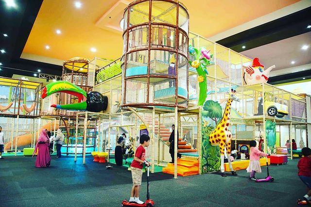 Bermain Di Playground Indoor Terbesar Di Kota Malang – Malang Smart Arena