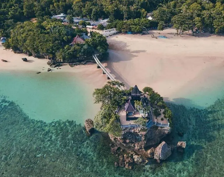 Tidak Hanya Bromo, Kota Malang Juga Punya Pantai – Pantai Indah Ini Lho!