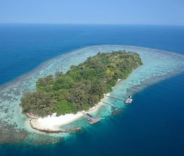 Pulau Semak Daun, Destinasi Wisata Yang Cocok Untuk Liburan Panjang Bersama Keluarga