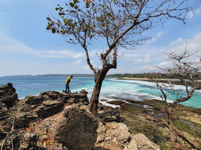 Pantai Ombak Tujuh- Jawa Barat