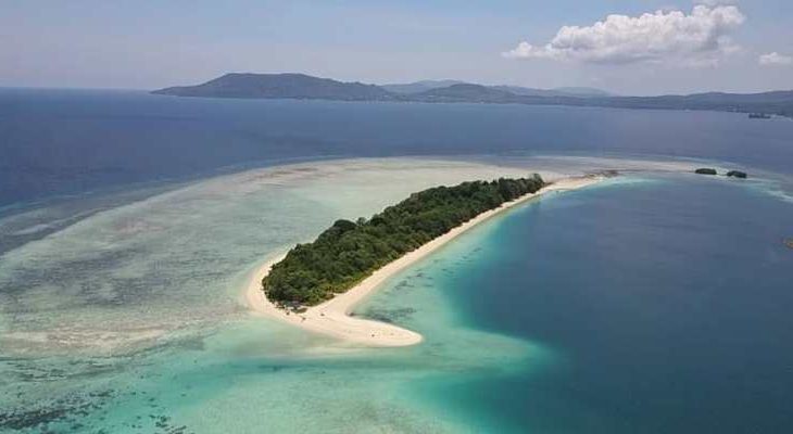 Pulau Pombo – Surga Bagi Kalian Para Camper Dan Diver