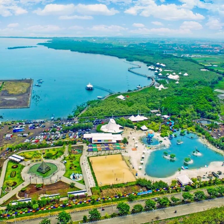 BeeJay Bakau Resort – Paduan Wisata Alam Dan Buatan Yang Sangat Mengesankan
