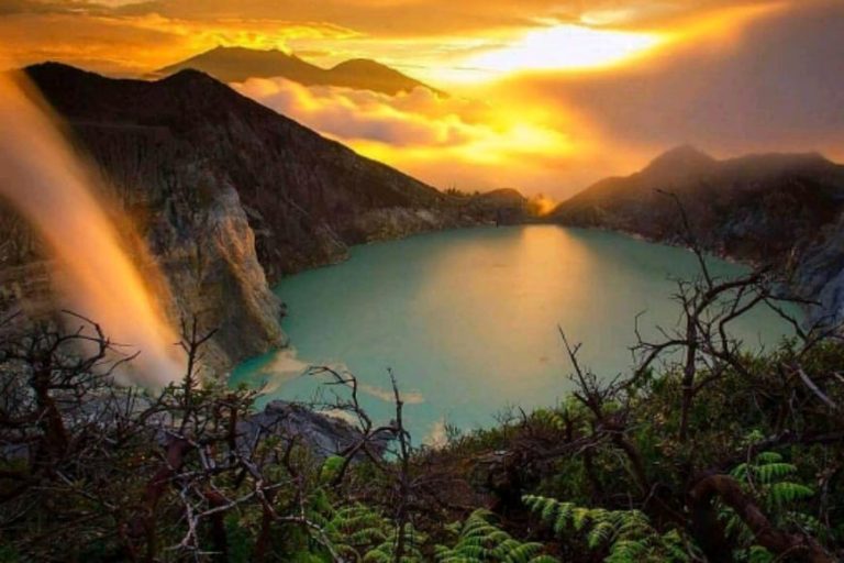 Menyambut Kecerahan Pagi: 7 Tempat Melihat Sunrise Terbaik di Indonesia