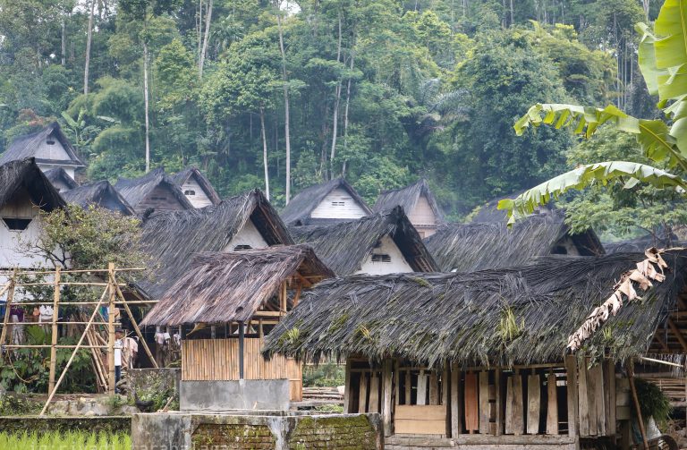 Kampung-Kampung Tradisional di Indonesia yang Menawarkan Pengalaman Wisata yang Berbeda