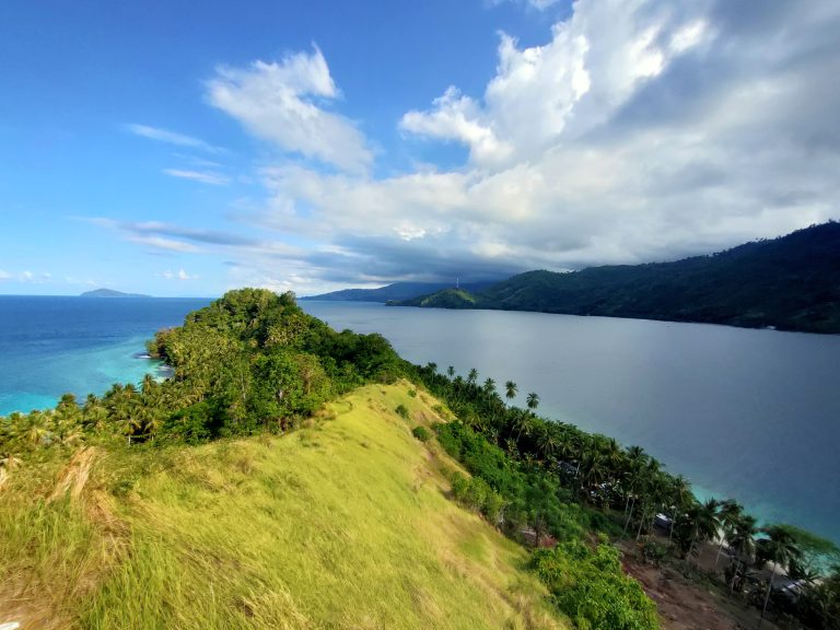 Jelajahi Pesona 7 Pulau yang Menawan di Gorontalo