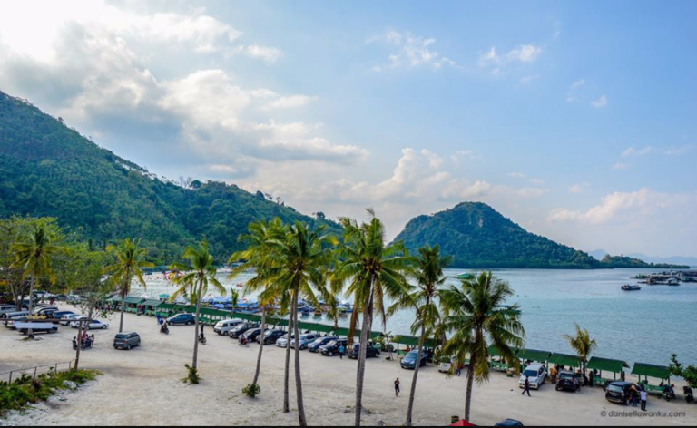 9 Pantai Eksotis di Lampung yang Wajib Dikunjungi untuk Liburan Luar Biasa