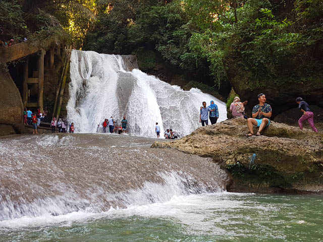 Keajaiban Air Terjun di Sulawesi Selatan: Eksplorasi Pesona Lima Destinasi Air Terjun yang Mengagumkan
