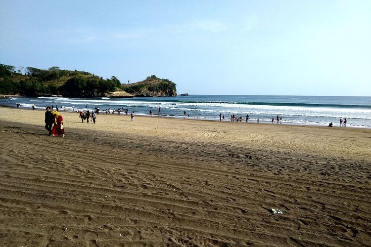 Pantai Serang Blitar, Pantai Dengan Panorama Yang Begitu Eksotis