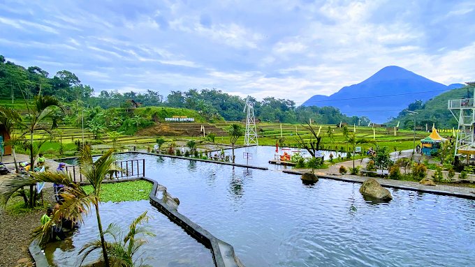 Menyelami Keindahan Alam dan Sejarah: Destinasi Wisata Imperdible di Mojokerto