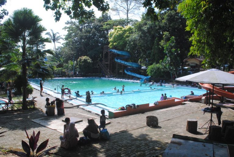 Wana Wisata Kartini Mantingan, Tempat Untuk Berenang Dan Berkemah Yang Mempesona